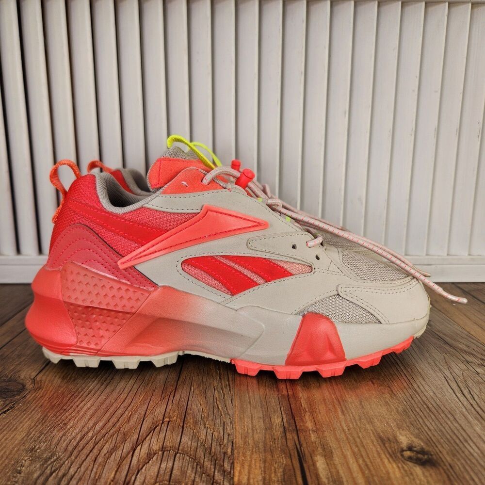 Reebok Aztrek Double Mix Trail Runner Sneakers Womens Sz 7 Gray Red Hiking Shoes